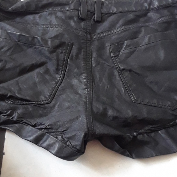 Shorts - Picture 2 of 2